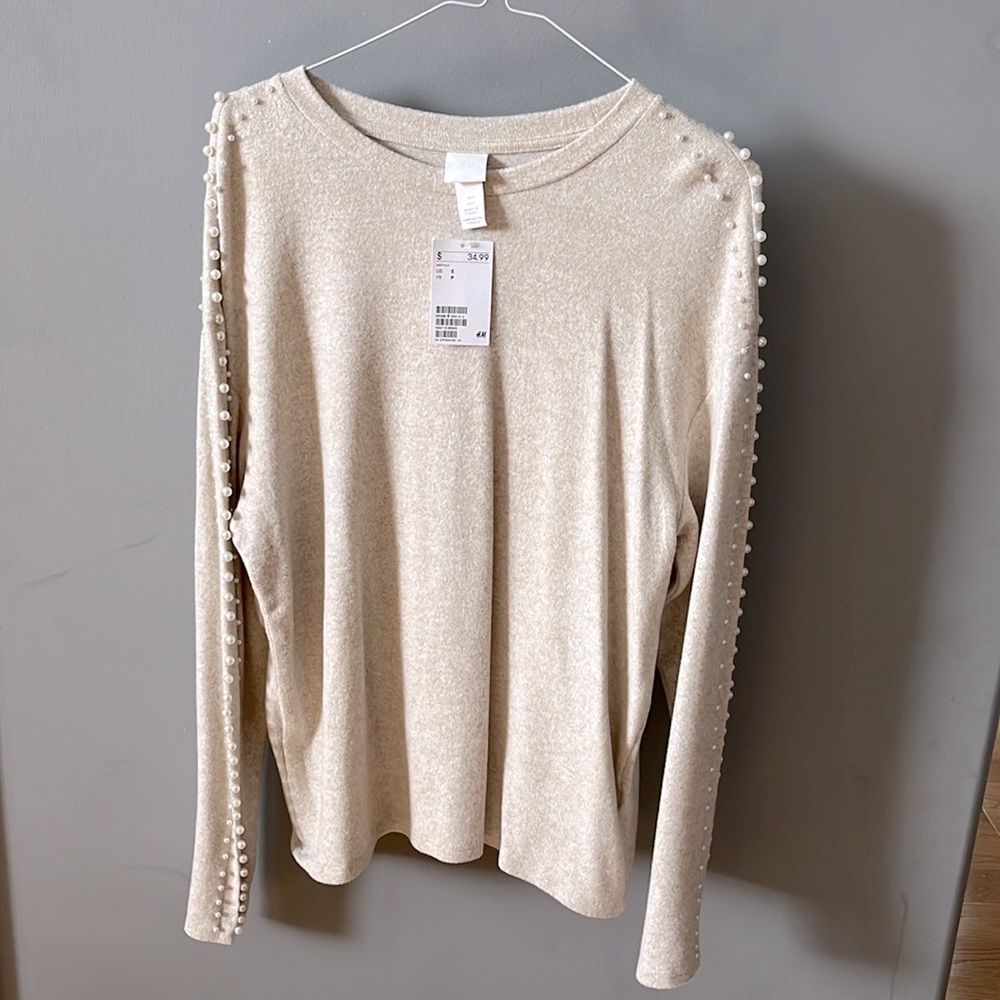 Cream Sweater with Pearl Sleeve Detail Sz Small